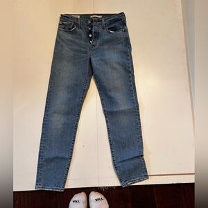 LEVI JEANS